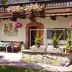 Haus Sonnenblick Vendégház *